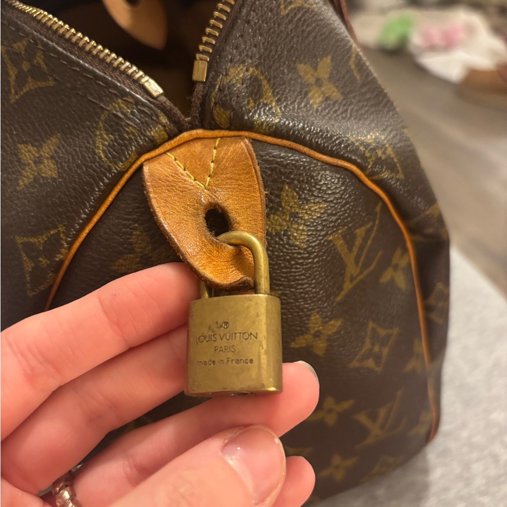Louis Vuitton Speedy 25 - Picture 7 of 17